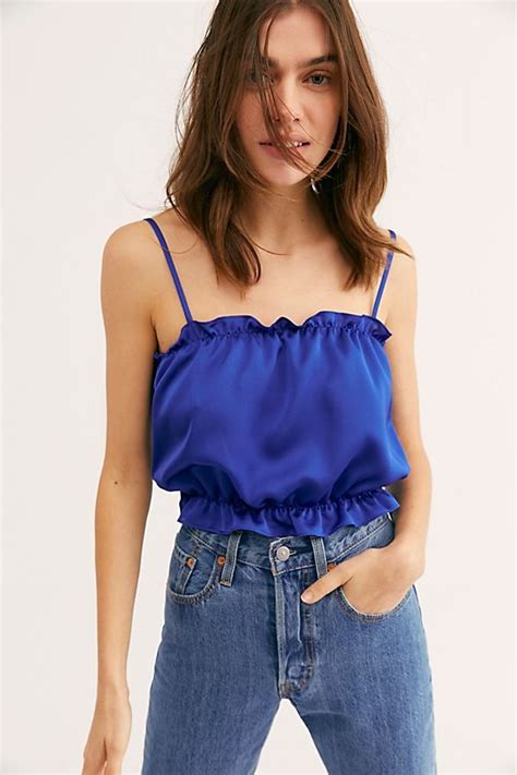 Cute Basic Crop Tops To Wear Literally Everywhere This Summer