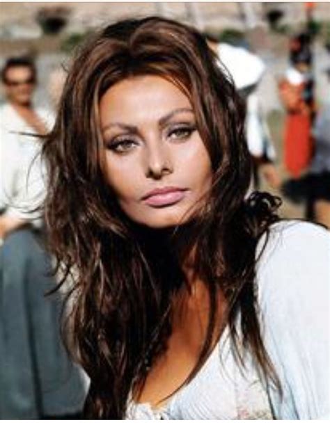 Sophia Loren In Her 1967 Film More Than A Miracle Italian Beauty Italian Women Old Hollywood