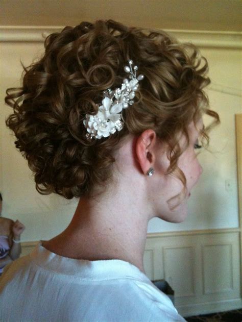 43 Charming Style Wedding Hairstyles With Braids And Curly Hair