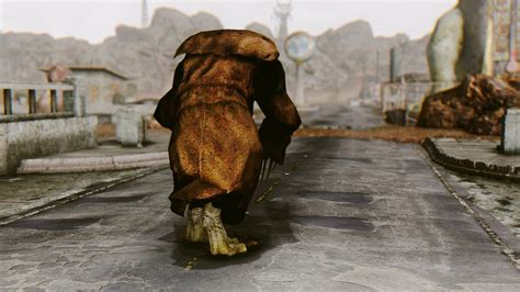 Fallout 2 Goris The Intelligent And Rare Albino Deathclaw Modders Resource At Fallout New