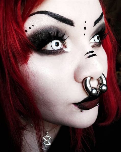 Beauties With Strong Personality And Expression And Stretched Septum