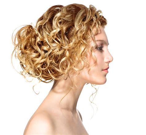 26 Long Blonde Curly Hairstyles For Women Photo Ideas Permed