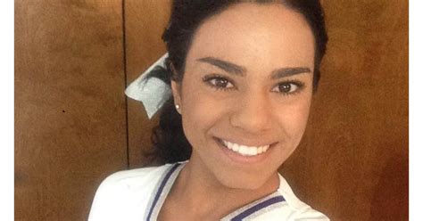 Latina Anry Fuentes Is The First Transgender Cheerleader Popsugar Latina