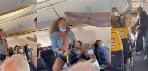 Curvaceous Italian Refuses To Wear Mask Onboard Because She Lives In A Democratic Country