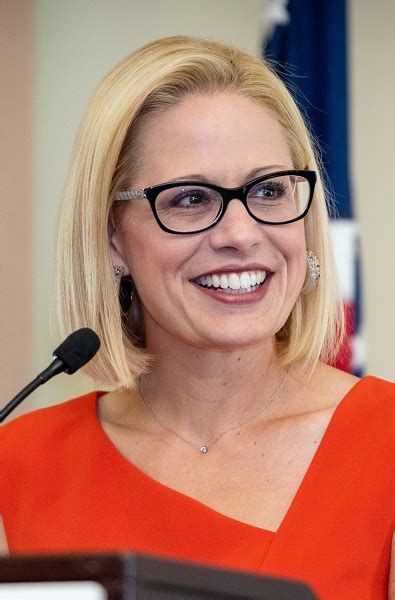 Fra wikipedia, den frie encyklopedi. Who is Kyrsten Sinema? Age, Husband, Education, Net Worth, Family, Political Party - Wikiage.org
