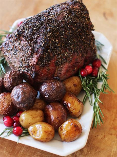 What do brits eat during christmas dinner? Roast beef for Christmas dinner