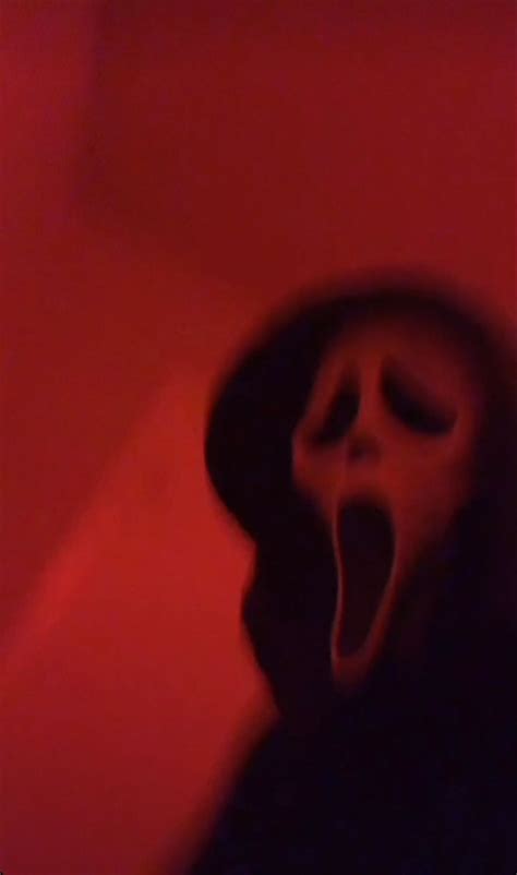 Ghostface In 2021 Beautiful Dark Art Edgy Wallpaper Scream Movie