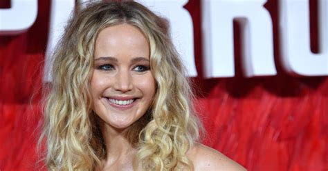 Jennifer Lawrence Opened Up About Stis And Safe Sex Teen Vogue