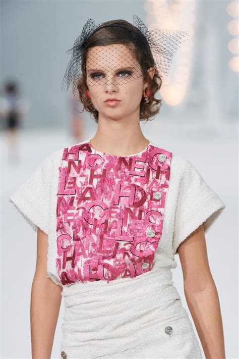 Chanel Spring 2021 Ready To Wear Collection Runway Looks Beauty