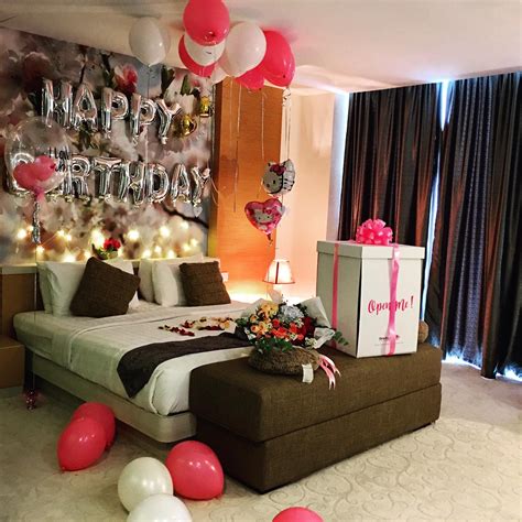 Pin By Micaiah On Surprises Ideas Birthday Room Decorations Best Friend Birthday Surprise