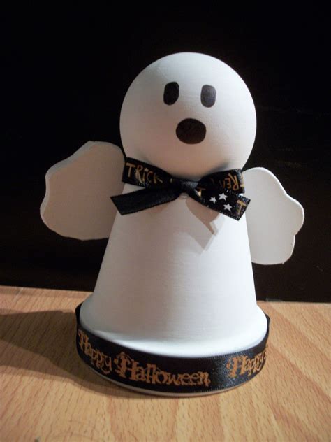 Clay Pot Halloween Ghost 850 Via Etsy With Images Clay Pot
