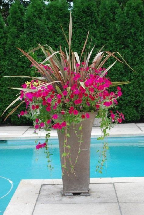 Best 15 Stunning Summer Planter Ideas To Beautify Your Home Tall