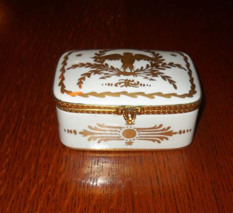 Vintage Hand Painted Gold Decorated Limoges Porcelain Trinket Box