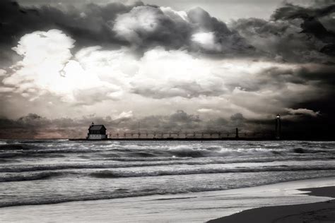 Rose Gold Sunset Grand Haven Michigan Photograph By Evie Carrier Pixels