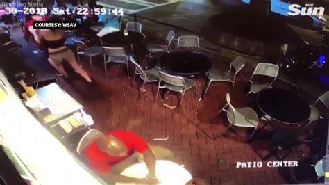 Georgia Waitress Slams Man To The Ground After He Grabs Her Butt Win