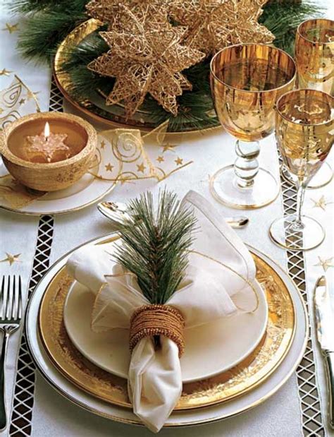 The curtains in the living room should be translucent and not take up much space. 10 Luxury Christmas Decorating Ideas for Table Setting ...