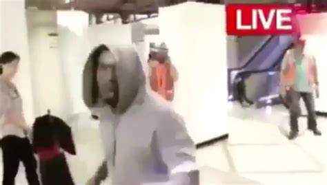 Mobdoss Blog Kanye West Attacks Cameraman For Asking If Amber Put