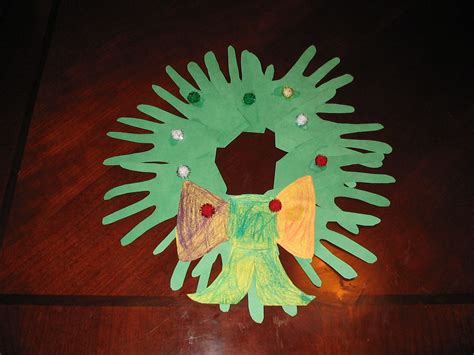 Handprint Wreath Cheap Fun Holiday Fun Wreaths