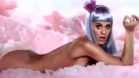 Katy Perry Goes Nude The Gutter Uncensored