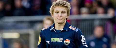 Эдегор мартин (martin ødegaard) футбол полузащитник норвегия 17.12.1998. Martin Ødegaard har skrevet proffkontrakt med Godset ...