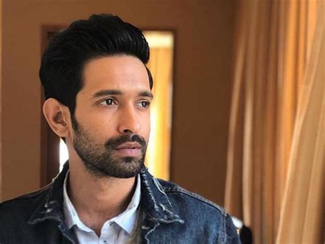 Vikrant massey (born 3 april 1987) is an indian film and television actor. Vikrant Massey reveals how he was once nominated for Best ...