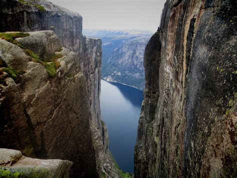 The glaciers, mountains, and waterfalls are all about raw, sublime power. Zdjęcia: Lysefjord, Lysefjord, KJERAG, NORWEGIA