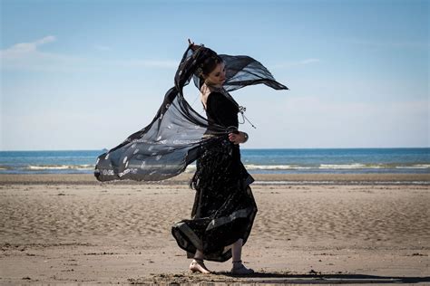Fotos Gratis Playa Mar Arena Oceano Mujer Baile Cuerpo De Agua
