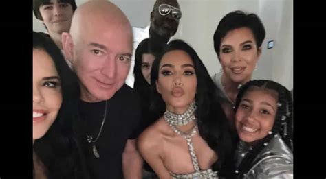 kim kardashian spotted partying with jeff bezos at beyonce s show in los angeles entertainment