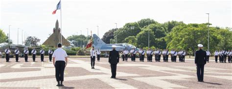 Un nouveau général commandant la base aérienne école 721 de Rochefort