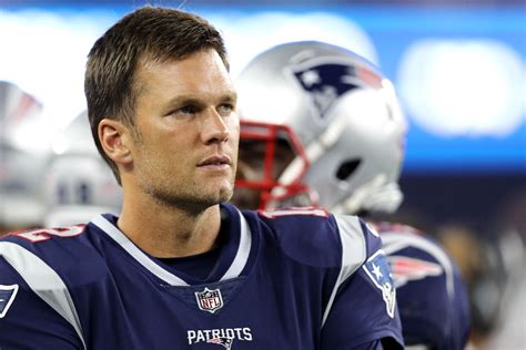 3 августа 1977 | 43 года. Sport US : Tom Brady entre dans l'histoire du football ...