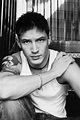 Tom Hardy photo gallery - 414 high quality pics of Tom Hardy | ThePlace