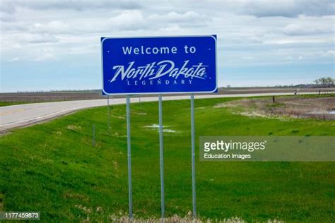 Welcome To North Dakota Sign Photos Et Images De Collection Getty Images