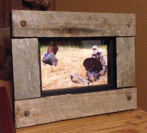 Cool homemade wooden picture frame | Homemade picture frames, Diy picture frames, Picture frames