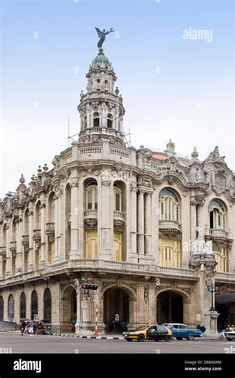 Cuba Havana Gran Teatro De La Habana Stock Photo Alamy