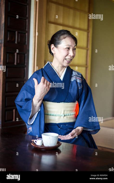 Middle Aged Japanese Woman Wearing Hi Res Stock Photography And Images