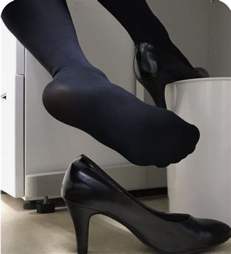 pantyhose heels stockings heels black pantyhose sock outfits retro outfits express outfits
