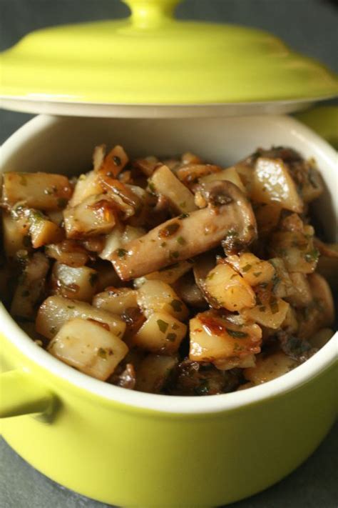Les 14 recettes coup de cœur, rigoureusement sélectionnées par chef damien et chef christophe. Poêlée de topinambours aux champignons - Chez Requia ...