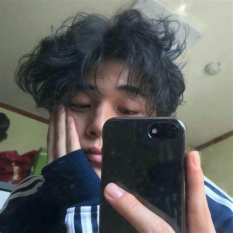 Pin By Hoàng On ɓσყร Ulzzang Boy Korean Hairstyle Korean Boys Ulzzang