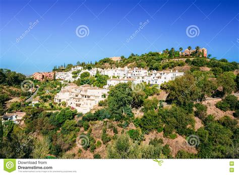 Benahavis A Malaga Andalusia Spagna Paesaggio Urbano Di Estate