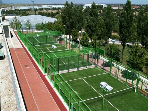 Con nuestra escuela de tenis en madrid queremos transmitir la pasión por el tenis, empezando desde la base, con el objetivo de dar respuesta a las diferentes motivaciones de los alumnos, desde el entrenamiento hasta la alta competición. Tres Cantos abre, en FASE 1, la pista de atletismo del ...