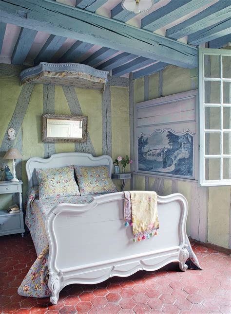 17 Romantic French Style Bedroom Ideas Real Homes Frenchcottage