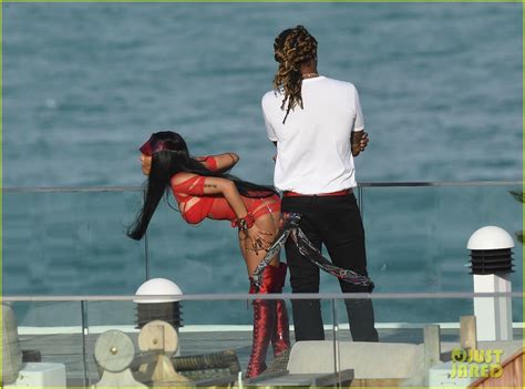 Nicki Minaj Wears Sexy Cut Out Swimsuit To Film New Video Photo 3868244 Bikini Future Nicki