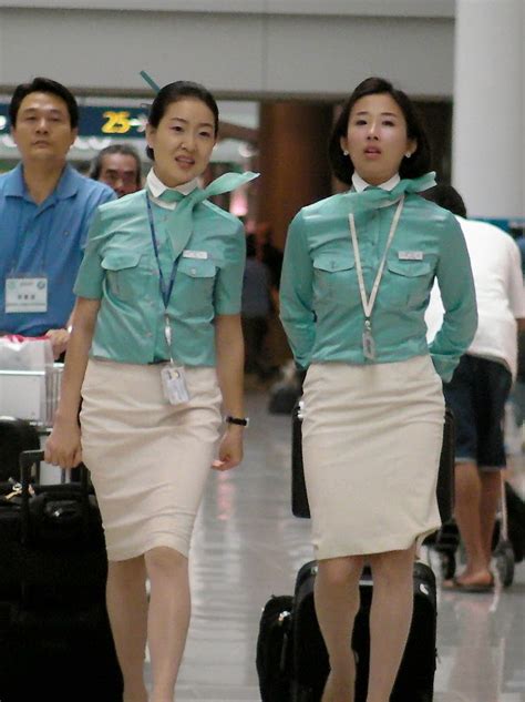 Korean Air Stewardess In Airport World Stewardess Crews