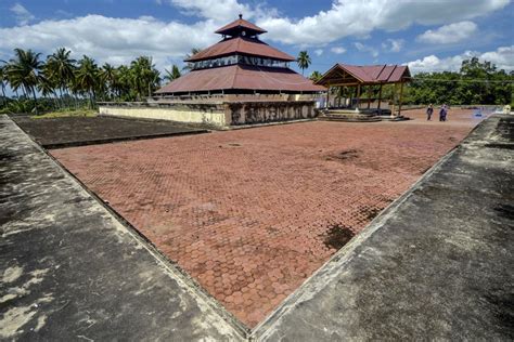 Benteng Dan Masjid Tuha Indrapuri Jalur Rempah Aceh
