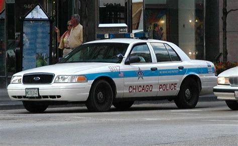 Chicago Il Police 9117 Ford Cvpi Police Cars Old Police Cars