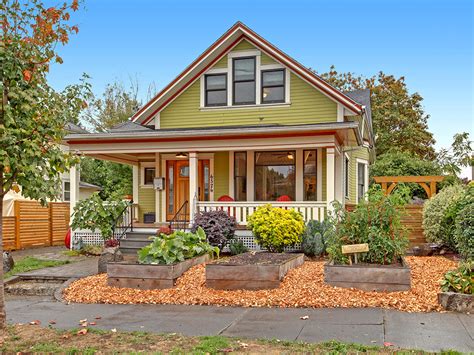 Gorgeous 1910 Bungalow In Historic Piedmont Living Room Realty
