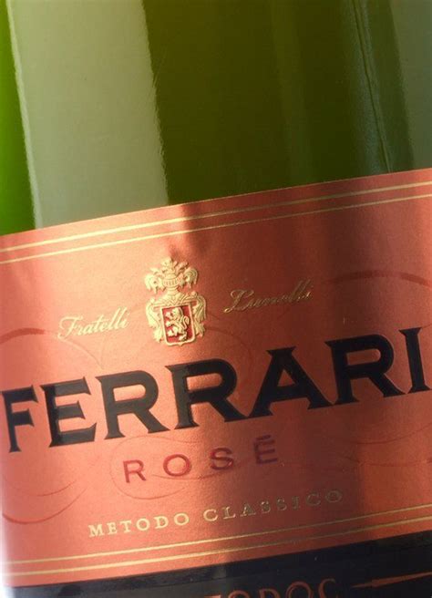 Ferrari 488 gtb fa strike e distrugge altre due rosse (kool) naturalmente molti appassionati hanno girato video e scattato foto ed è proprio grazie a… Ferrari Rosé - Acheter du vin Mousseux Jeune - Trento - Cantine Ferrari