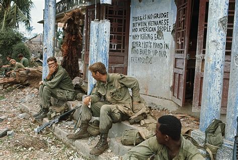 Tet Offensive 1968 Quang Tri South Vietnam Members Of The 1st