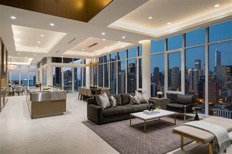 Chicago Penthouse • Hunter Kerhart Los Angeles Architectural Photographer
