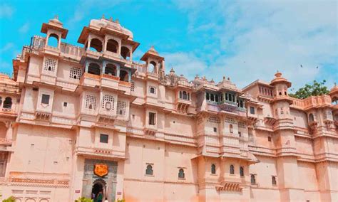 Best 10 Tourist Attractions of Udaipur Tourism | Kabira Tours
